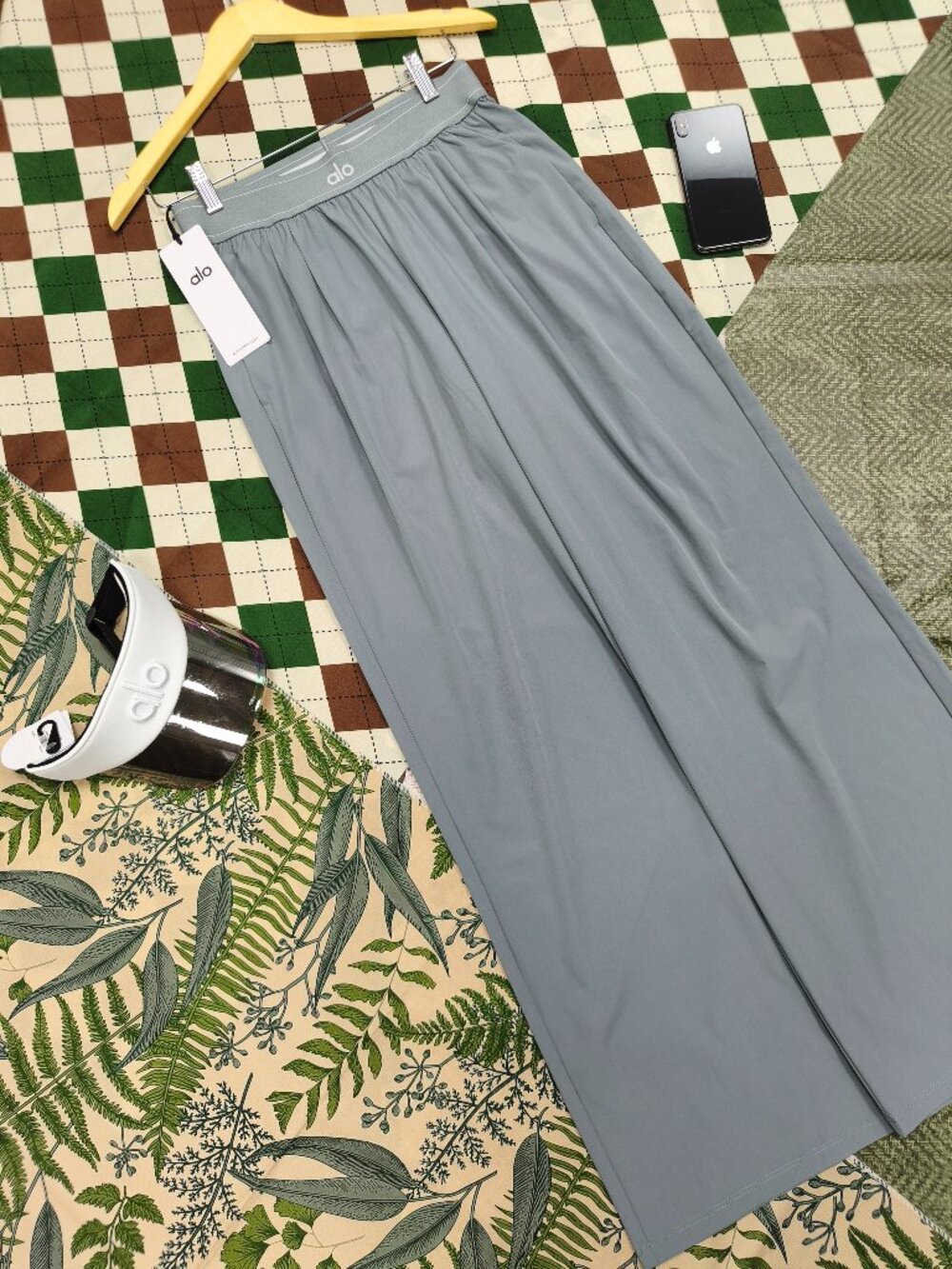 NWT ALO Yoga Steel Grey Suit Up Trouser 30" Inseam (Regular)💗 - Picture 2 of 8